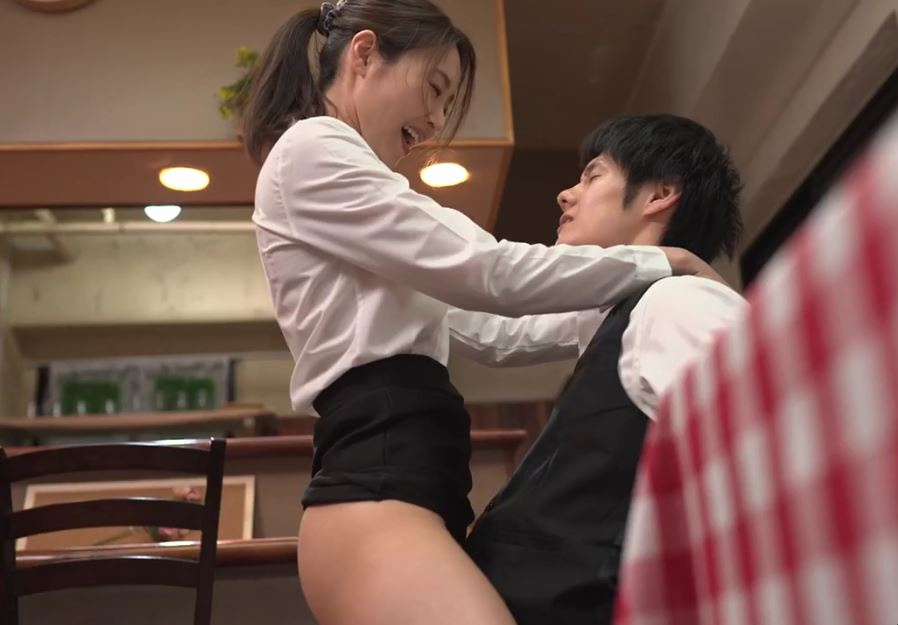 The young man fucked his married colleague but her husband was weak